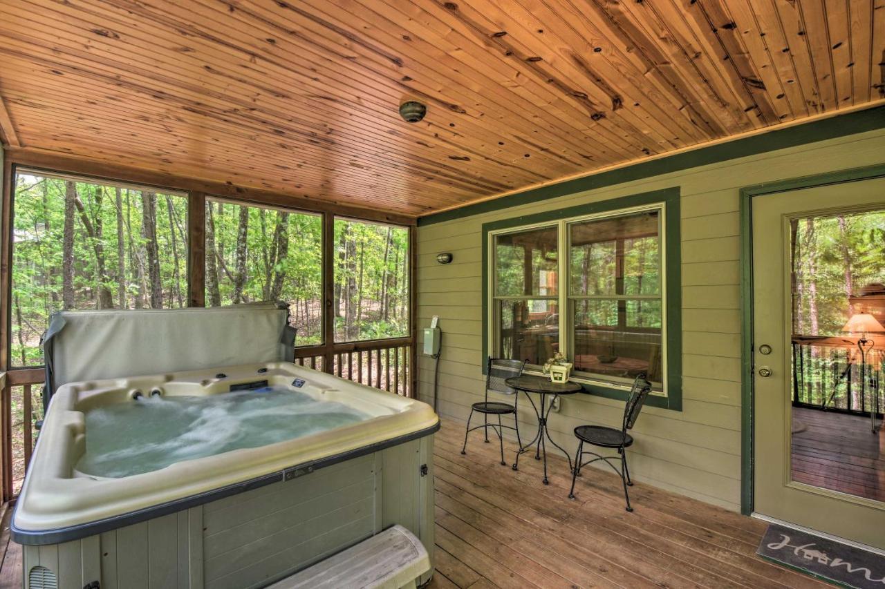The Honeybee Cabin With Private Porch And Hot Tub Clarkesville 外观 照片