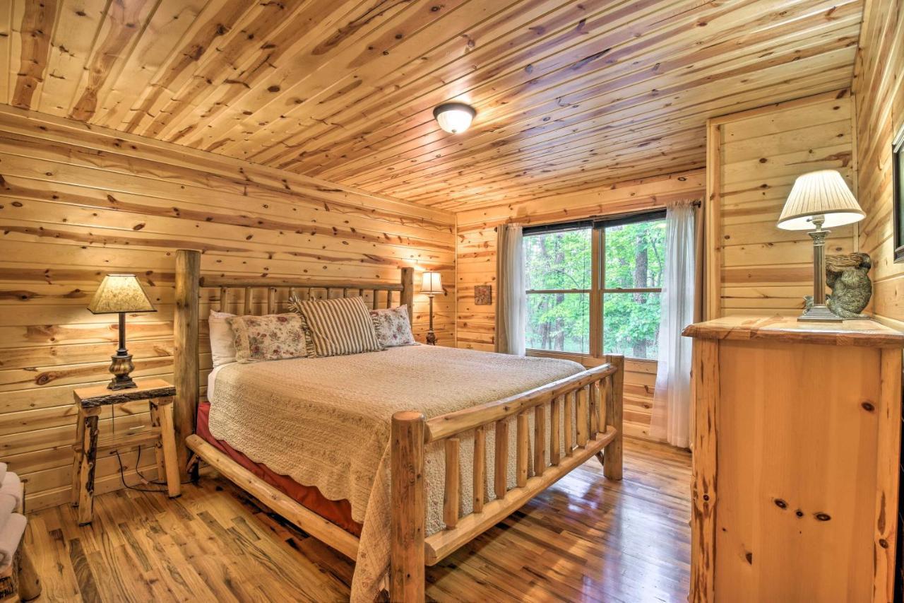 The Honeybee Cabin With Private Porch And Hot Tub Clarkesville 外观 照片