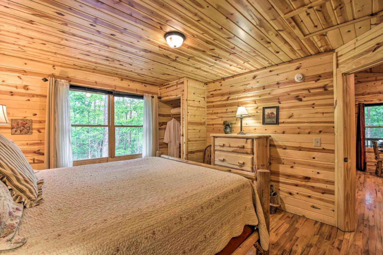 The Honeybee Cabin With Private Porch And Hot Tub Clarkesville 外观 照片